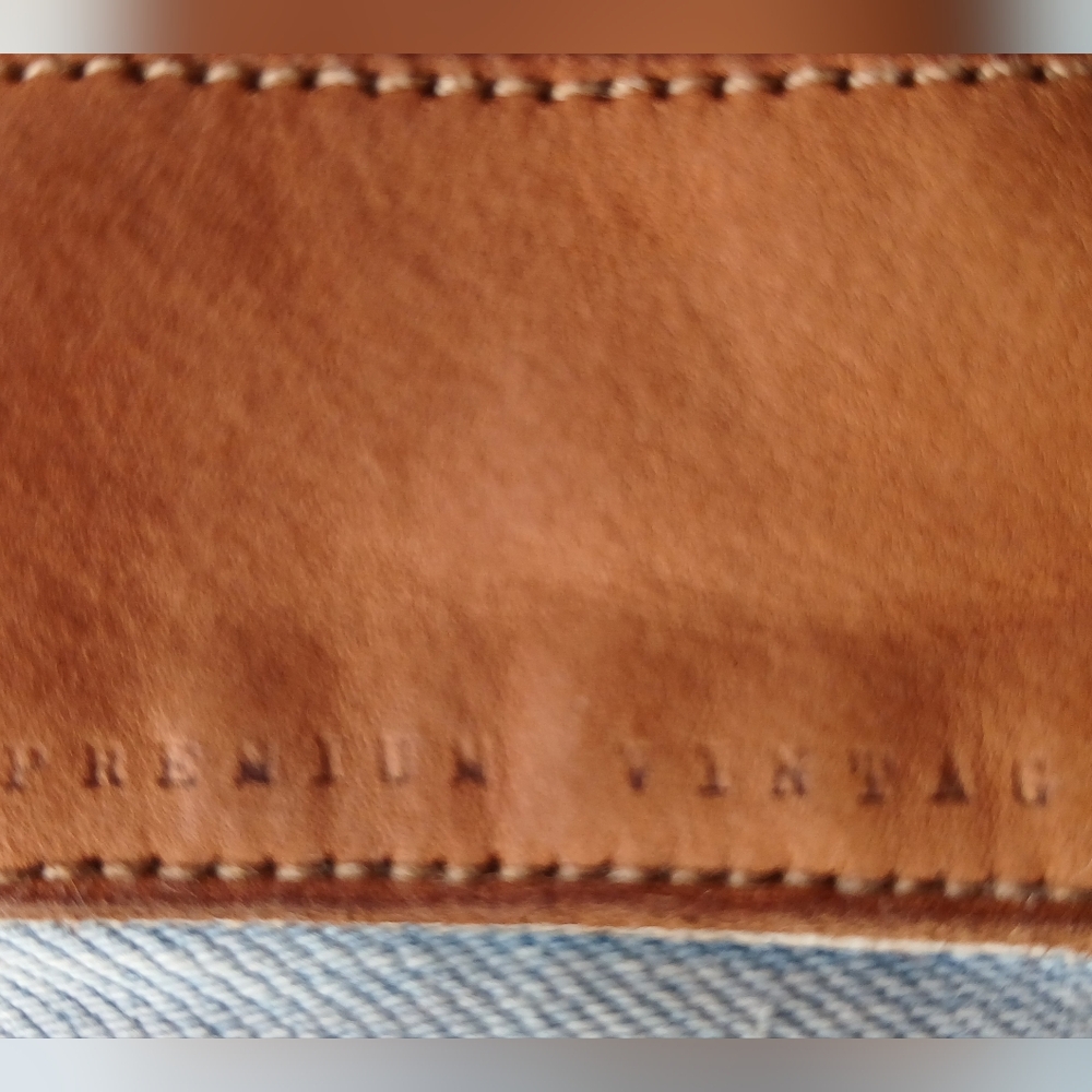 Citizens Of Humanity Light Blue Jeans with Emboidered  Pink Floral Accents - Picture 5 of 8